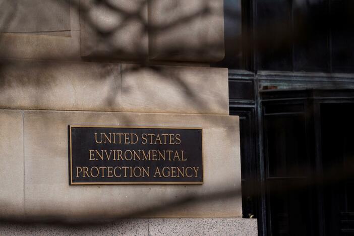 Former EPA administrators describe impact of ending regulations, slashing agency