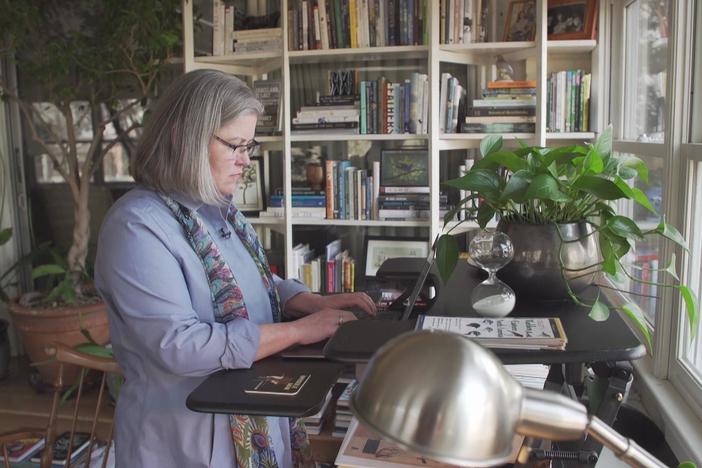 Margaret Renkl writes about the environment from her ‘blue dot’ hometown in red state