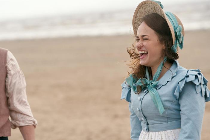 Theo James, Rose Williams and Crystal Clarke discuss filming the beach scenes of Sanditon.