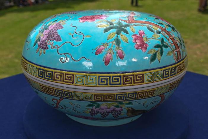 Appraisal: Chinese Guangxu Porcelain Box, ca. 1900