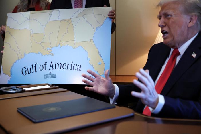 News Wrap: Judge declines to restore AP's position in White House press pool