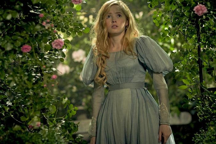 Cosette discovers a secret letter from Marius.