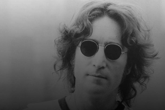 Elton John speaks about a performance he gave with John Lennon at Madison Square Garden.