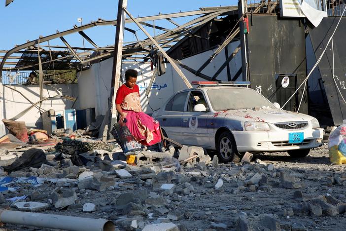 How Libyan conflict exacerbates migrants' 'living hell'