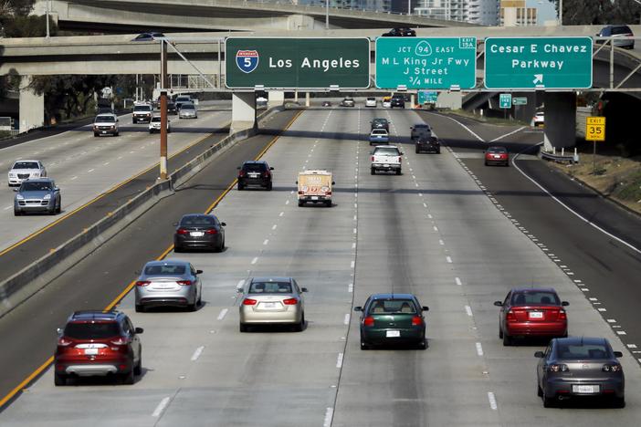 Trump's $1 trillion infrastructure blueprint relies on states and local governments.