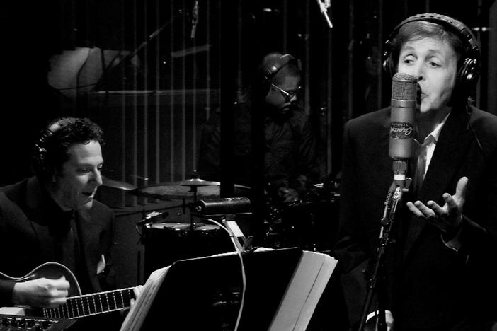 Paul McCartney performs  "I'm Gonna Sit Right Down and Write Myself a Letter."