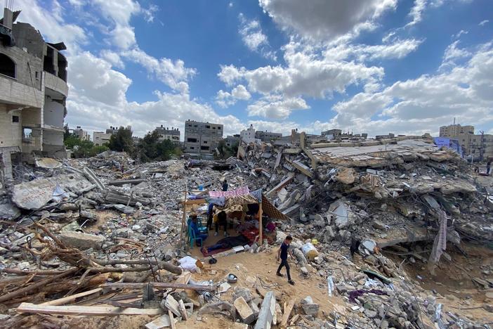 Rebuilding begins in Gaza amid dire conditions in the wake of war with Israel