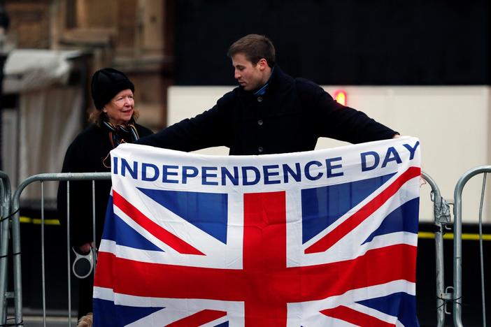 News Wrap: After resounding victory, UK’s Boris Johnson calls for unity
