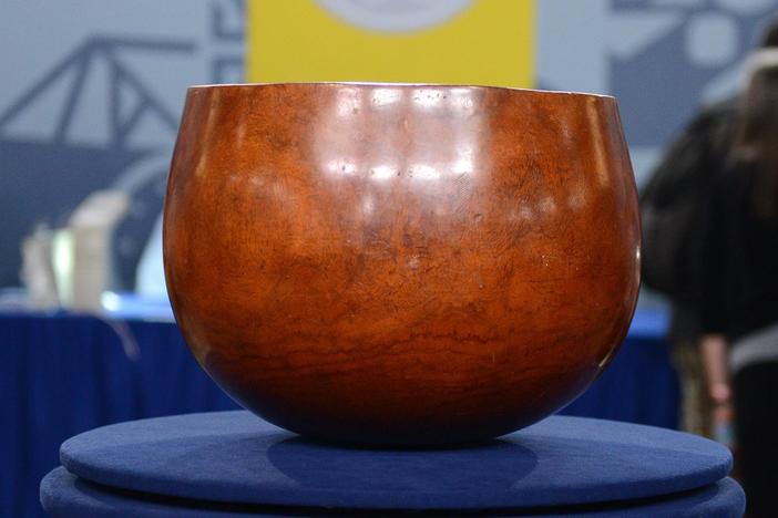 Appraisal: Early 19th-Century Hawaiian Kou Poi Bowl, from Spokane Hour 2.