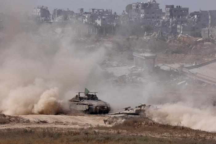News Wrap: Netanyahu claims U.S. seeking to lift restrictions on arms deliveries to Israel