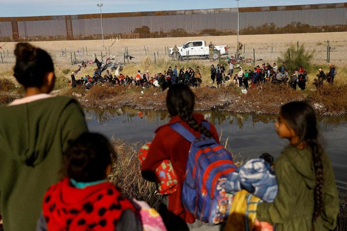 Texas legislator defends new law allowing police to arrest migrants who entered illegally