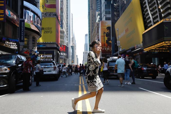 What data your smartphone is transmitting -- and to whom