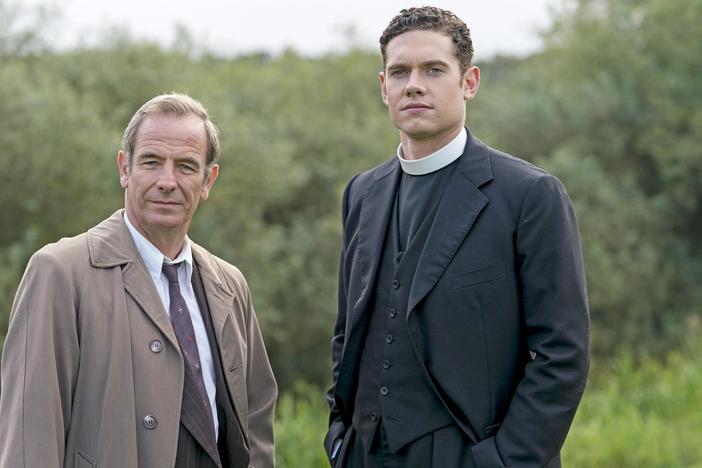 Will struggles with a life-changing decision. A death proves something to Geordie.