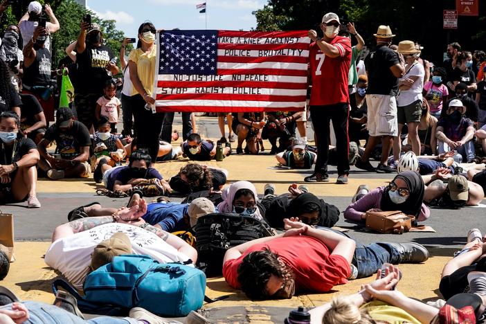2 weeks after George Floyd's death, Americans are still protesting