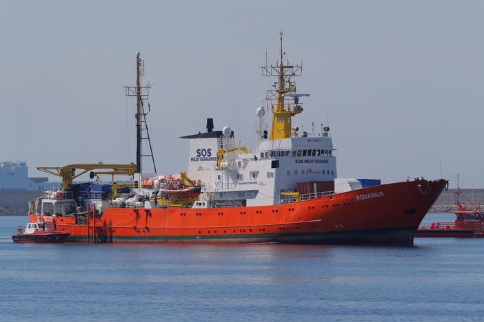 News Wrap: 200 migrants stranded on a Mediterranean rescue ship