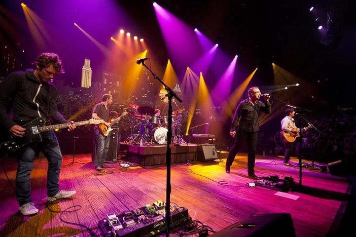 Gomez performs "See the World" on Austin City Limits