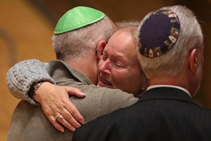 Pittsburgh honors synagogue victims through memorials and song
