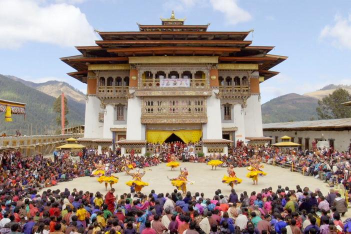 During autumn every year, these long-lived Himalayan birds migrate south to Bhutan.