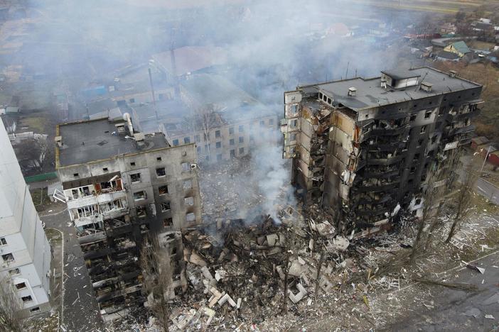As the Ukraine conflict passes 100 days, former Zelenskyy aide details life in a war zone