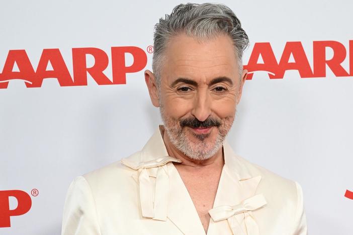 Alan Cumming performs the song from the musical "Applause" to open the 2025 Movies for Grownups.