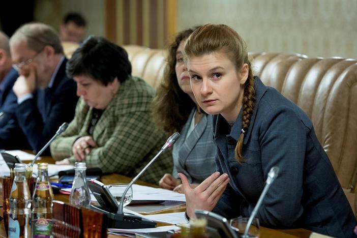 News Wrap: Russian woman accused of being a foreign agent jailed without bond