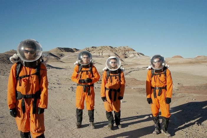 A mobile experience offering an escape from doomsday thinking.