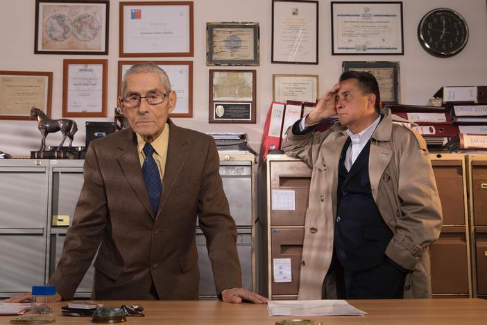 A private-eye sends an 83-year-old agent to spy on a retirement home suspected of neglect.