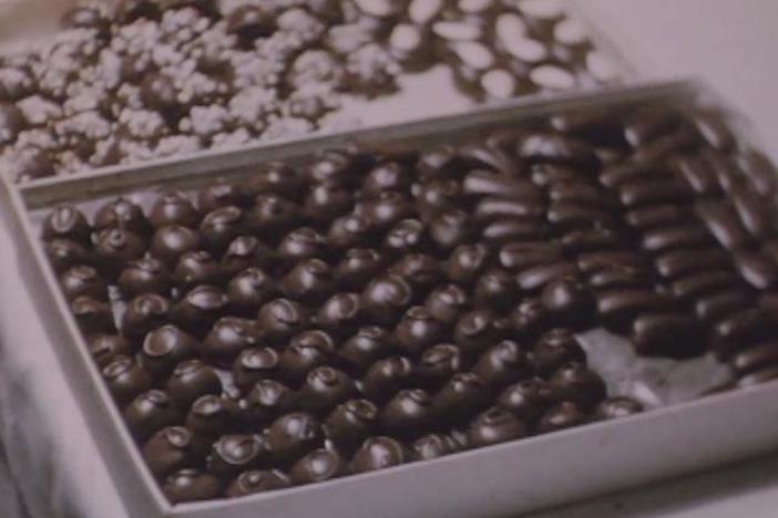 This 1940s footage shows Pennsylvania Dutch rolling and molding hard candy.