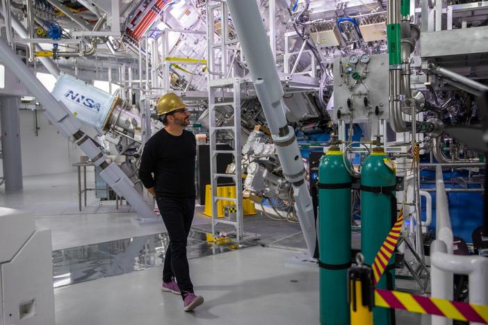 Ari visits exciting, large-scale solar and nuclear energy solutions operating today.