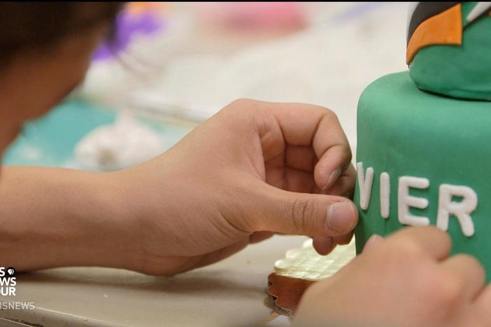 A Kentucky organization that makes perfect birthday cakes for kids with imperfect lives