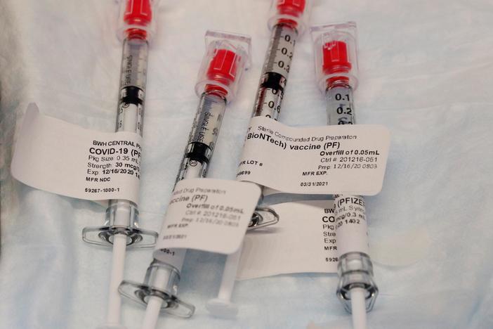 News Wrap: U.S. negotiates with Pfizer to secure more coronavirus vaccine doses