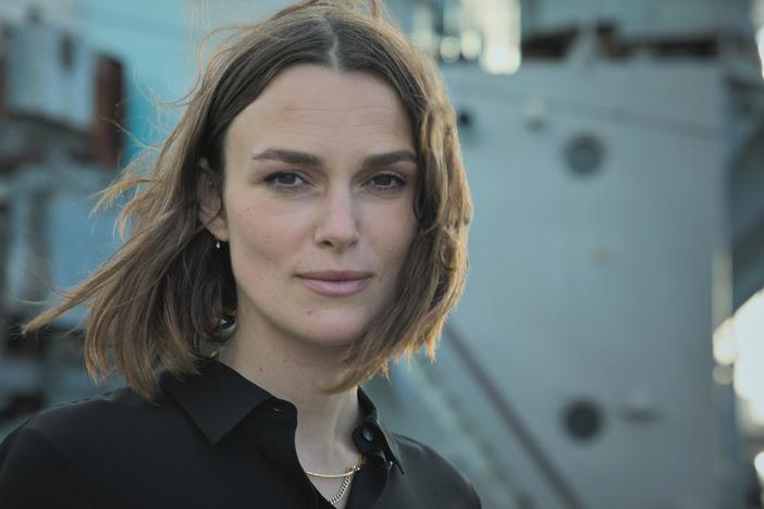 Actress Keira Knightley learns new stories of her grandparents’ amazing wartime feats.