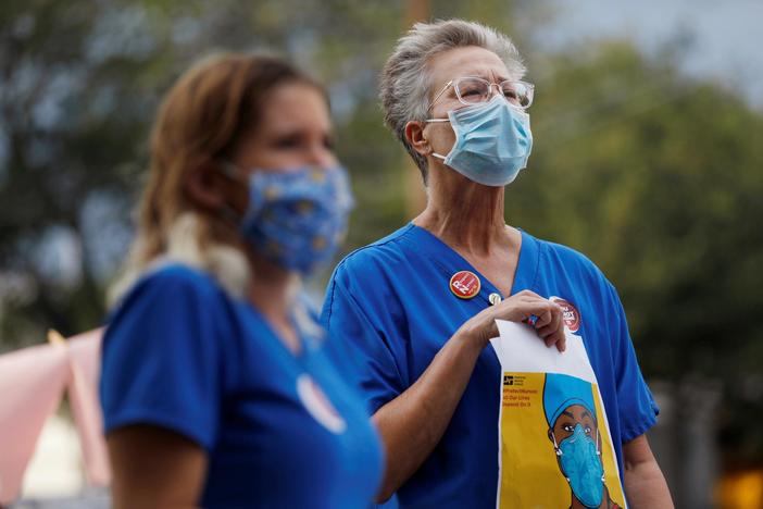 A Georgia mayor on his state's 'deeply frustrating' political battle over face masks