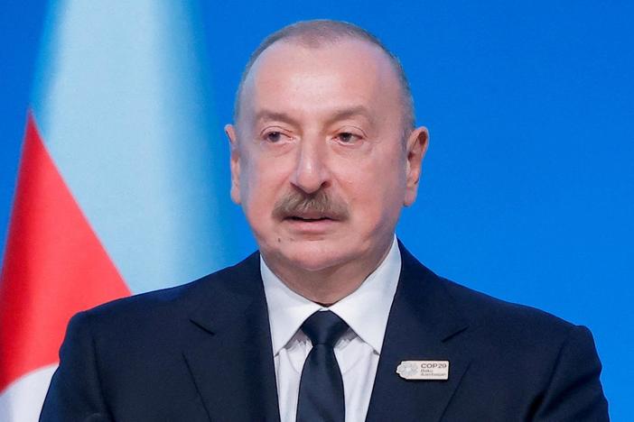News Wrap: Azerbaijan’s president blames Russia for plane crash in Kazakhstan