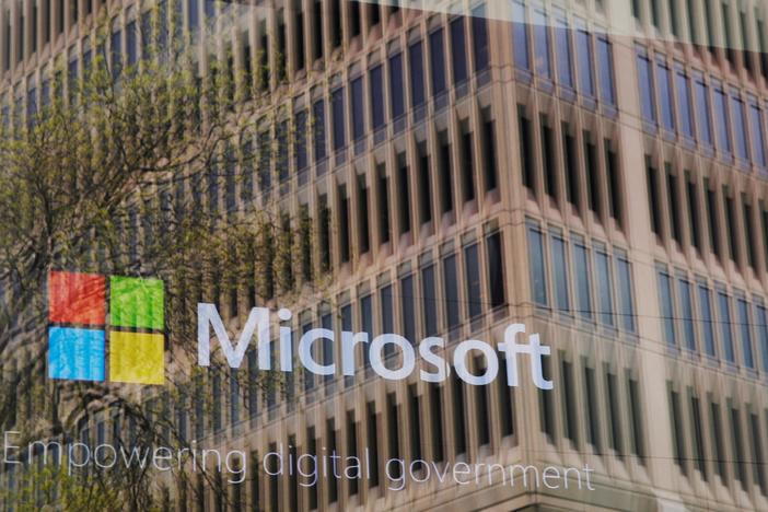 Microsoft sounds alarm on Russian hacking attempts ahead of the midterm elections.