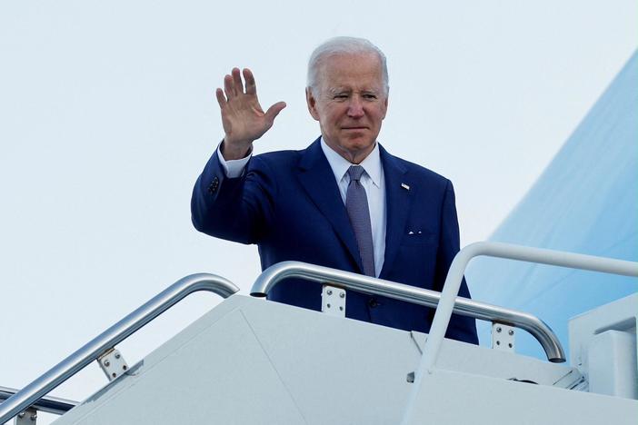 News Wrap: Biden wraps up his trip to Asia with warnings on Russian aggression