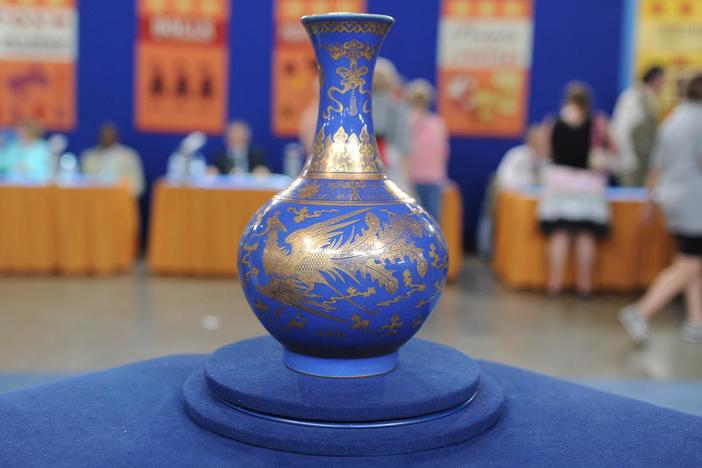 Appraisal: Chinese Gilt Decorated Vase, ca. 1900, from Birmingham, Hour 3.