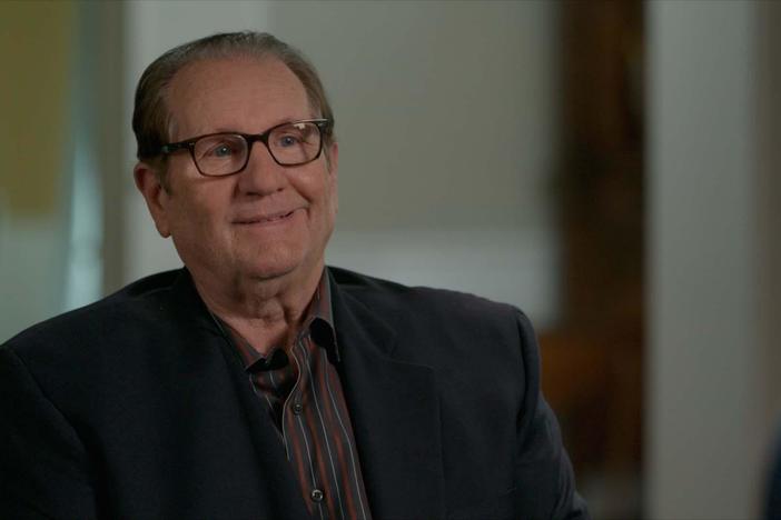 Ed O'Neill's maternal ancestors migrated from Ireland escape the Great Potato Famine.