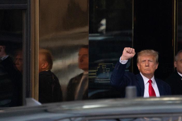 Presidential historian says Trump arrest 'a painful day' for America