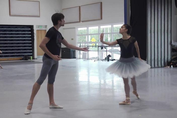 Miami City Ballet tackles Swan Lake with a nod to history, special emphasis on acting