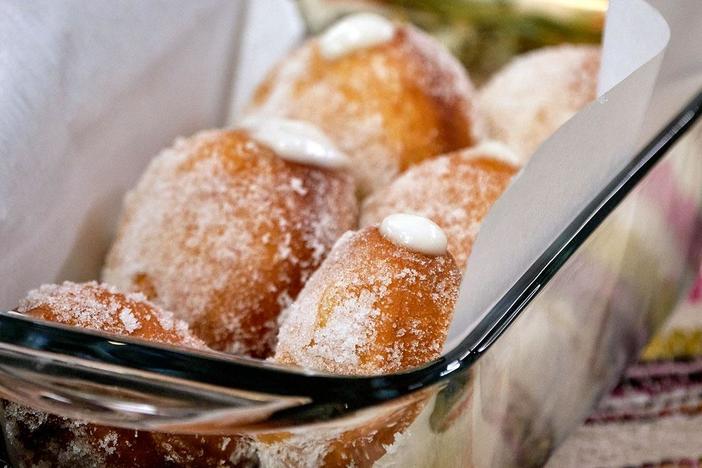 Relle and Leanna take on a traditional holiday recipe challenge.