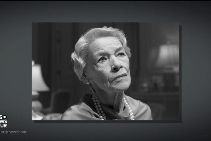 Glenda Jackson is back on Broadway for the first time since 1988.