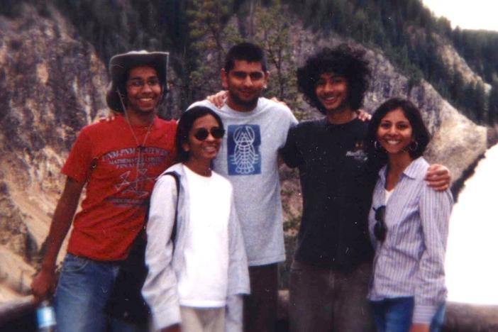 The loss of his parents at six prompts Dinesh Sabu to understand their lives and deaths.