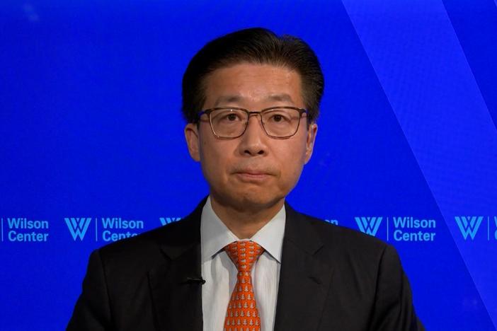 Sung-Yoon Lee joins the show.