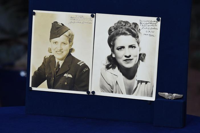 Appraisal: Jackie Cochran-signed Photos & WASP Wings