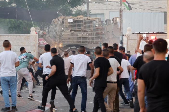 Israel military launches largest attacks on West Bank in nearly 20 years