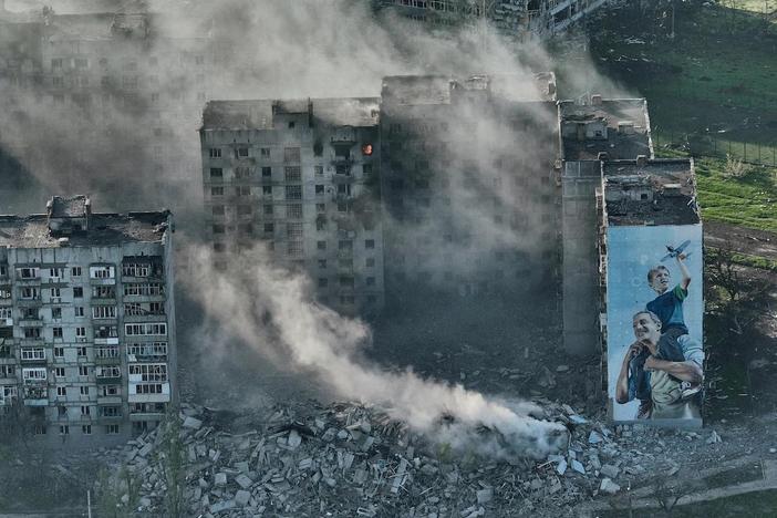 Longest battle of Ukraine war leaves city of Bakhmut in ruins