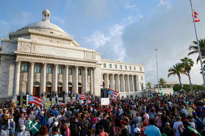 Why governor's scandal threatens Puerto Rico's credibility