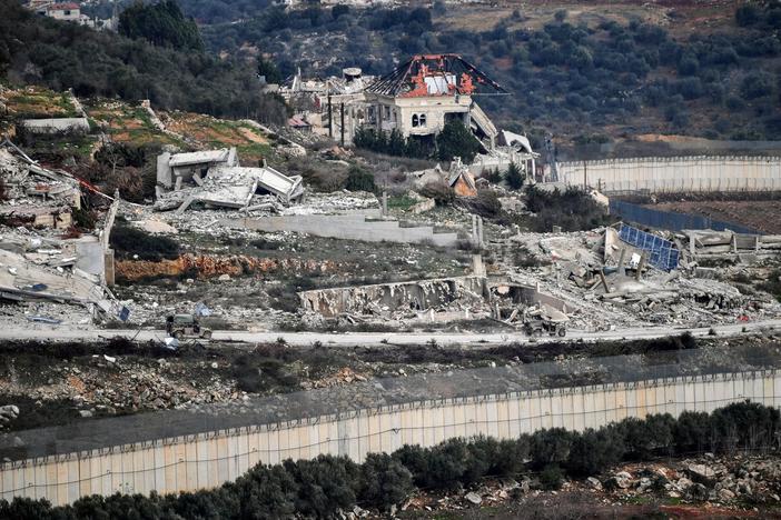 Lebanese villagers blocked from returning home as Israeli forces remain in area