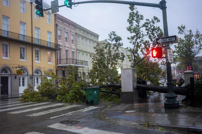 News Wrap: Zeta leaves widespread damage, power outages across South